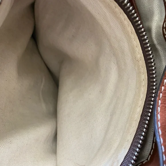 Michael Kors Leather Tote Bag With Gold Nail Heads - Picture 4 of 8